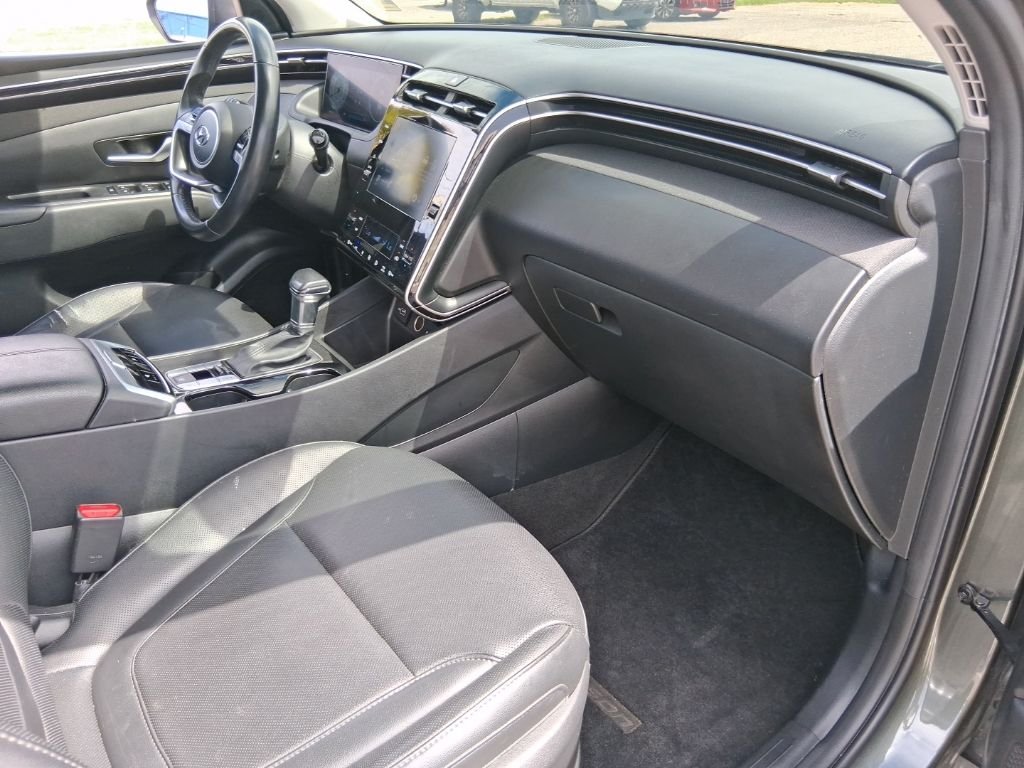 Used 2023 Gray Hyundai SEL image 15