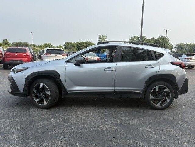 Used 2024 Ice Silver Metallic Subaru Limited image 8