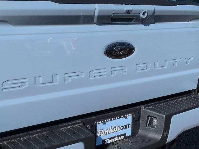 New 2026 Glacier Gray Metallic Tri-Coat Ford F-250® Lariat® image 28