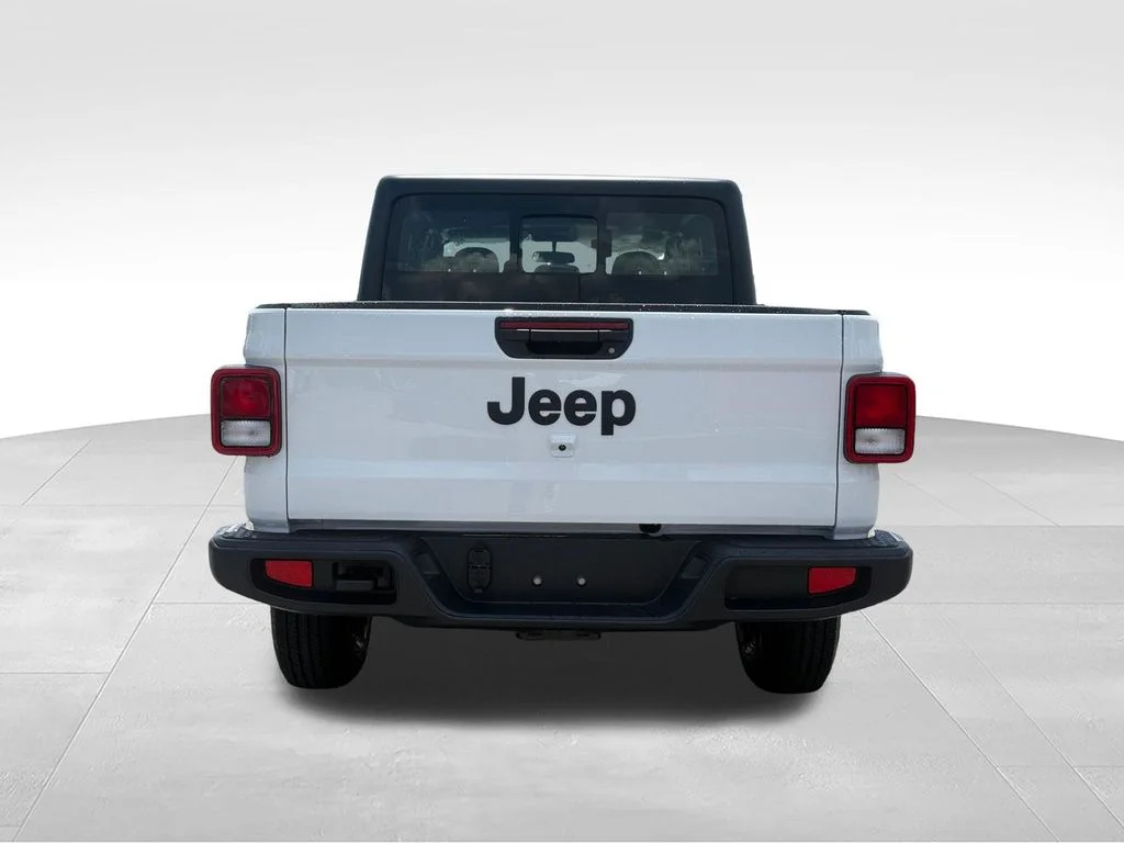 New 2026 Bright White Clear-Coat Exterior Paint Jeep Sport image 4