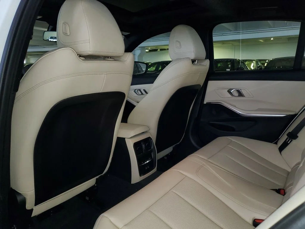 New 2026 Alpine White BMW 330i image 9