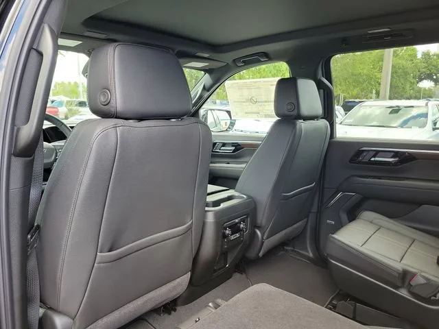 2026 Chevrolet Suburban High Country - Photo 13