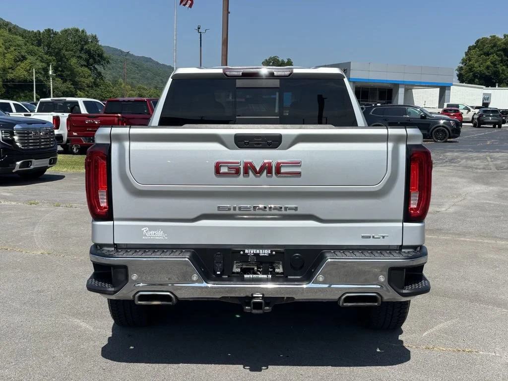 Used 2022 Quicksilver Metallic GMC SLT image 6
