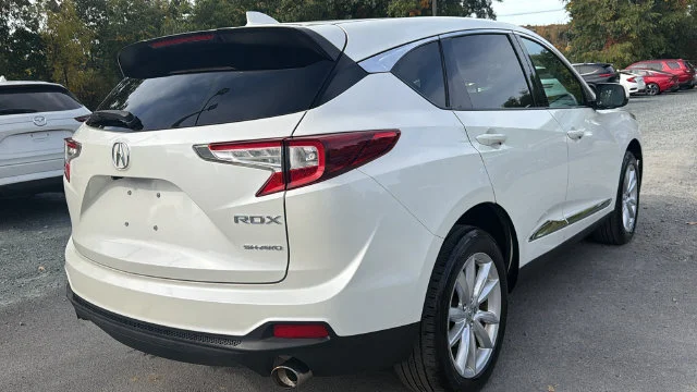 Used 2019  Acura Base image 5