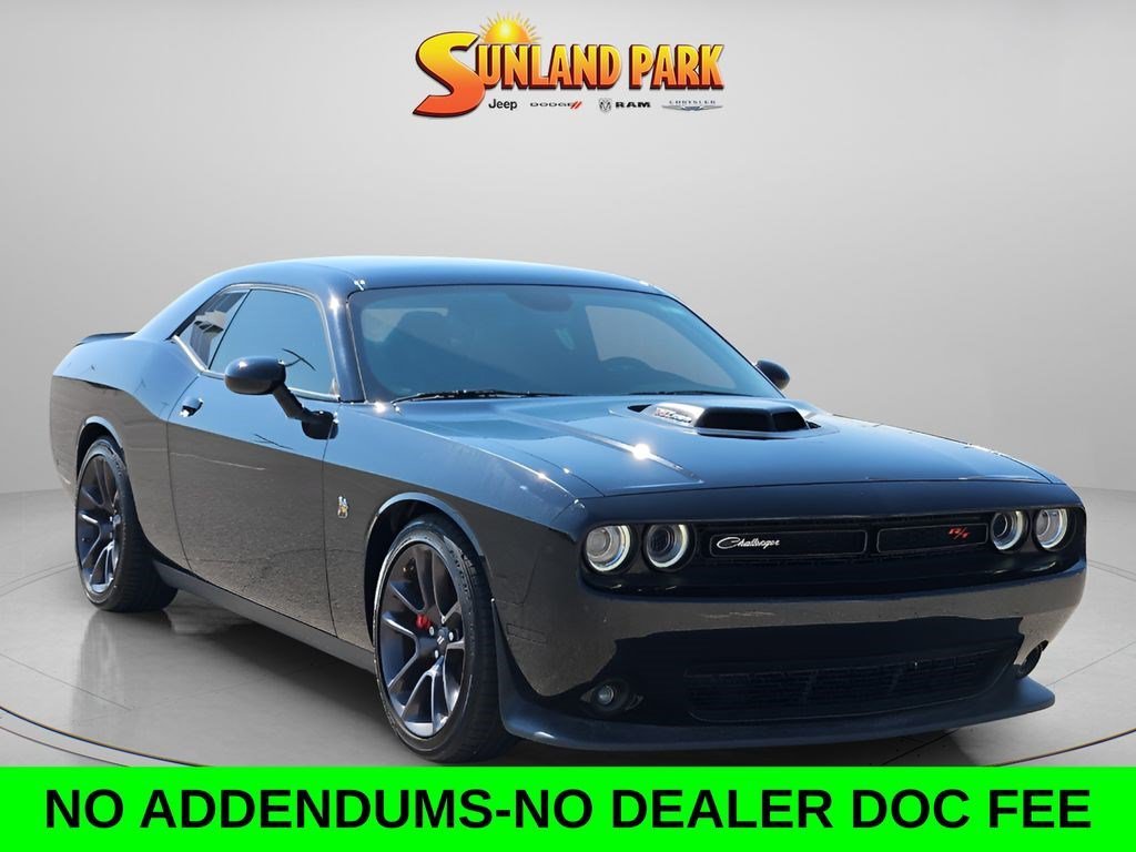 Used 2022 Pitch Black Clearcoat Dodge R/T Scat Pack image 1