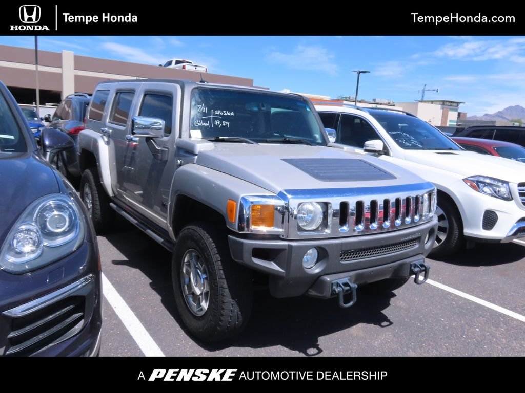 Used 2006 Boulder Gray Metallic Hummer  image 1