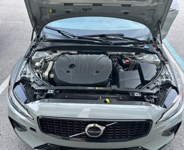 Used 2024 Gray Metallic Volvo Ultimate image 10