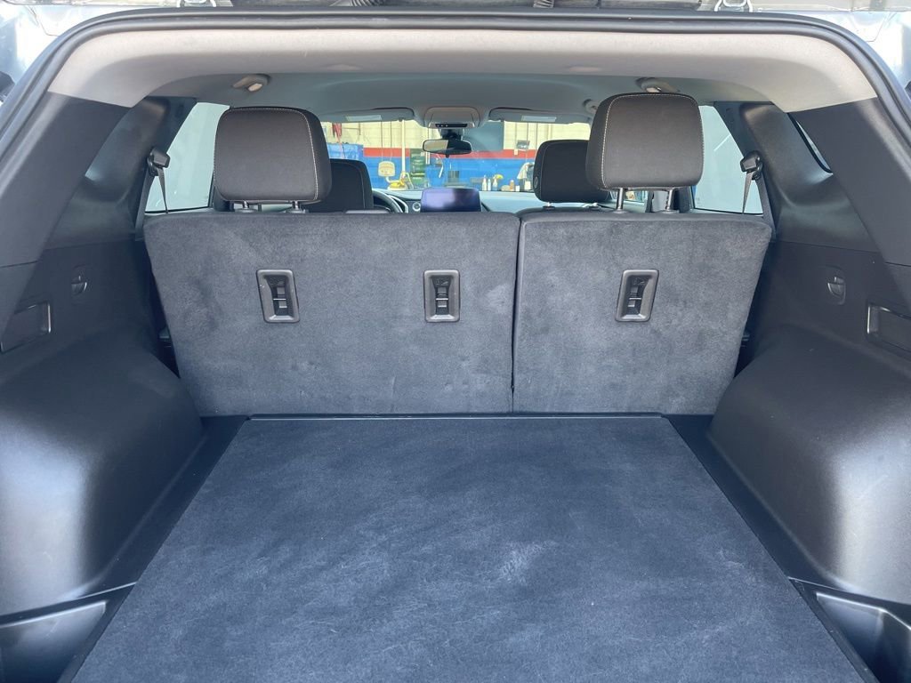 Used 2025 Sterling Gray Metallic Chevrolet 2LT image 5