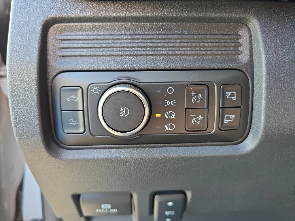 New 2026 Avalanche Ford F-350® Platinum® image 15