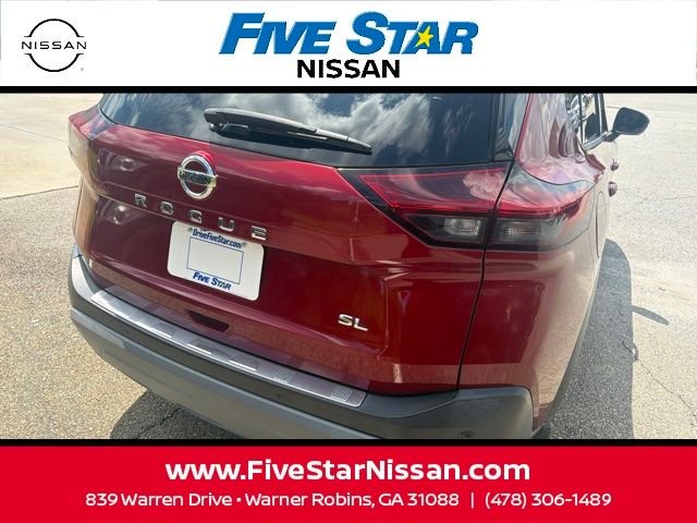 Used 2021 Red Nissan SL image 11