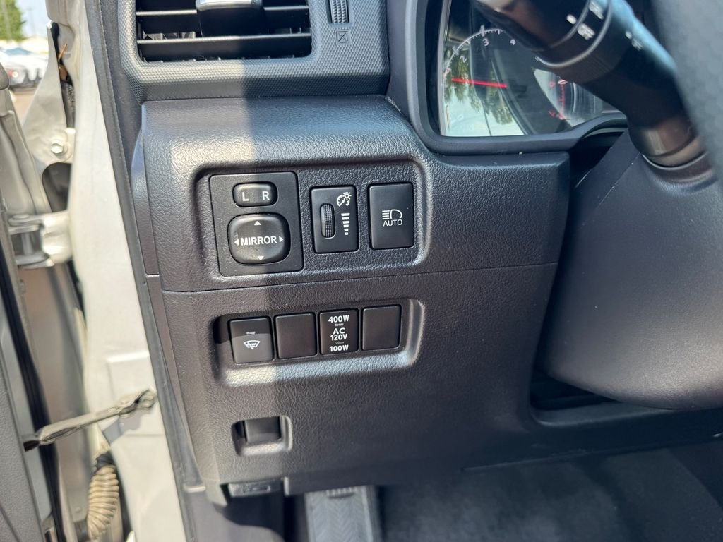 Used 2021 Silver Toyota SR5 image 18
