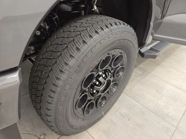 New 2026 Carbonized Gray Metallic Ford F-250® Lariat® image 41