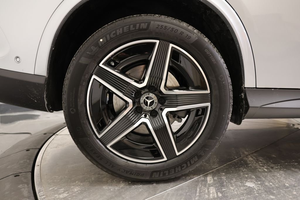 Used 2026 Cirrus Silver Metallic Mercedes-Benz GLC 300 image 15