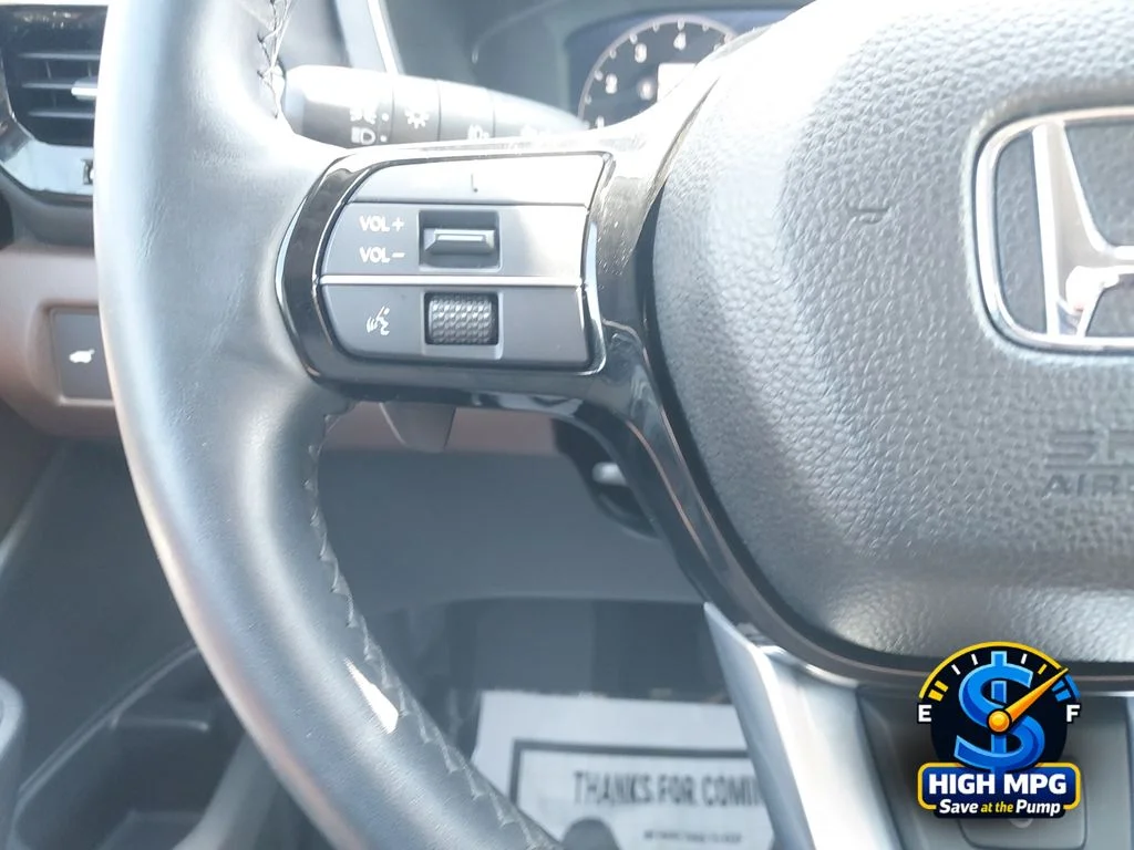 Used 2025 Black Honda Elite image 17
