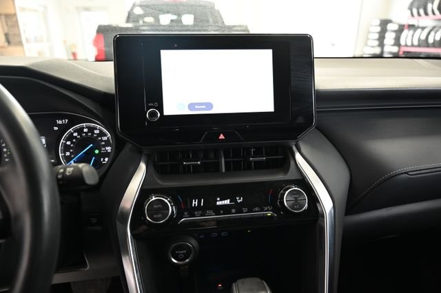 2023 Toyota Venza LE - Photo 15