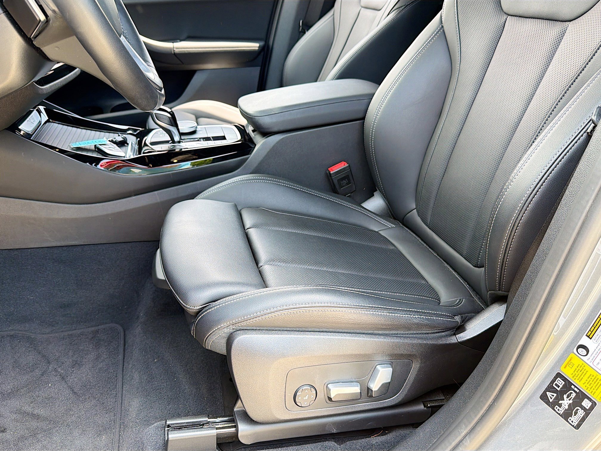 Used 2023 Skyscraper Gray Metallic BMW xDrive30i image 33