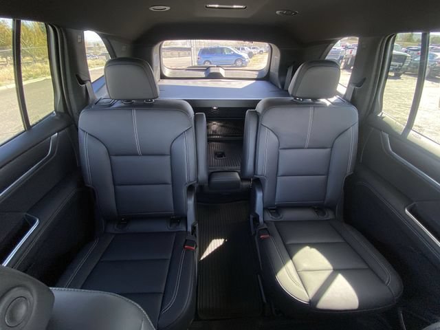 New 2026 Sterling Metallic GMC Elevation image 22