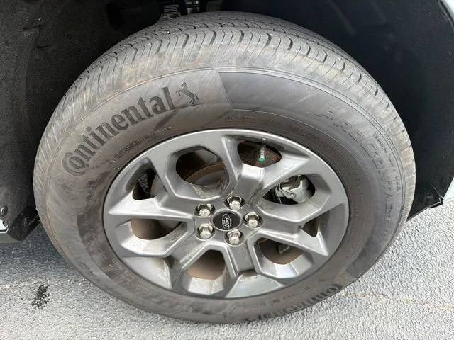 Used 2024 Gray Ford XLT image 12