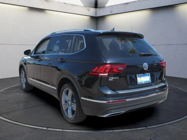 Used 2020 Deep Black Pearl Volkswagen  image 6