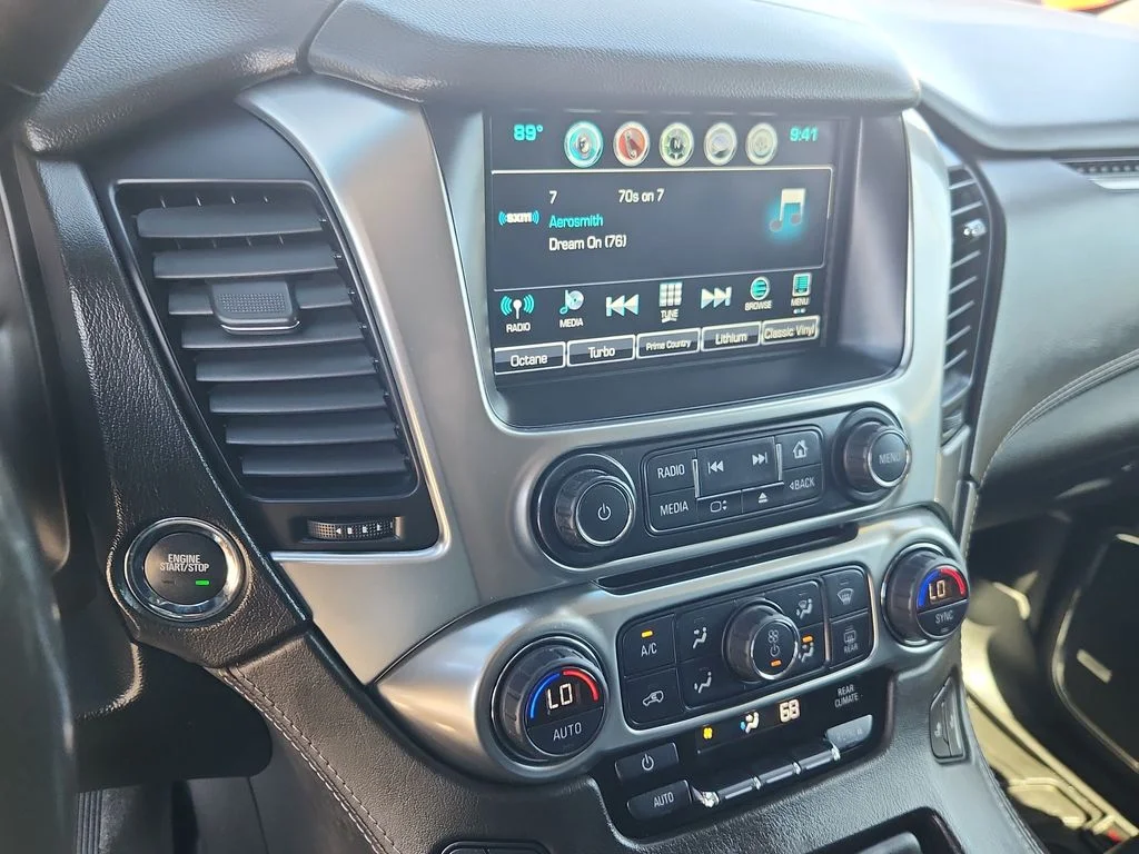 Used 2020 Gray Chevrolet LT image 28