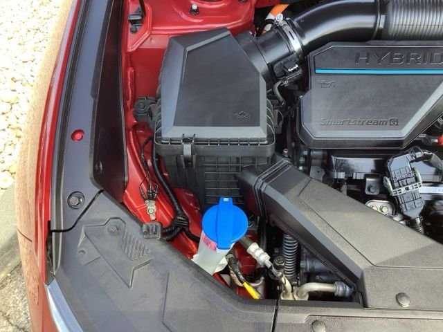 Certified Used 2025 Red Hyundai Limited image 31