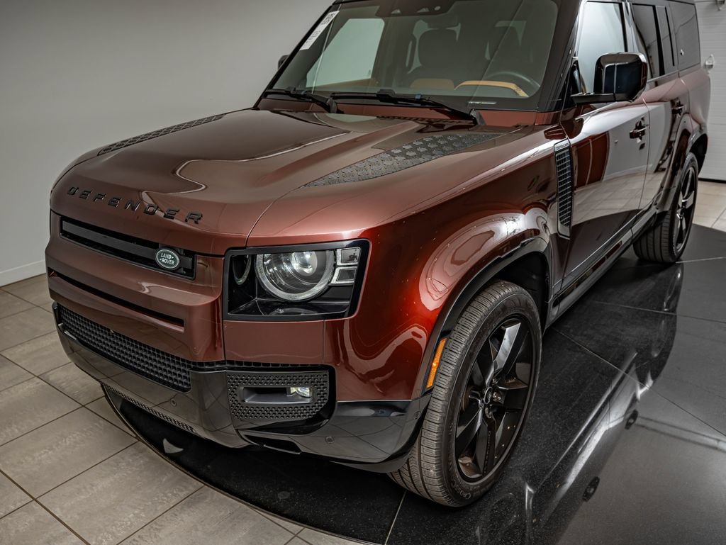 Used 2024 Sedona Red Land Rover X-Dynamic SE image 14