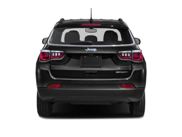 Used 2020 Silver Jeep Latitude image 8