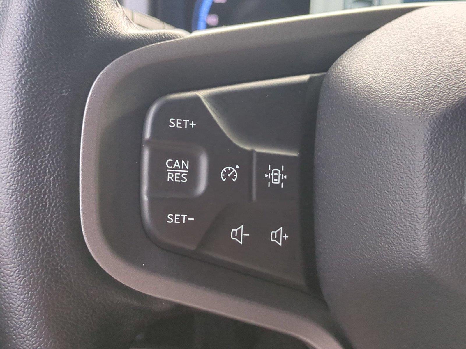 Used 2023 Azure Gray Metallic Tri-Coat Ford Outer Banks image 19