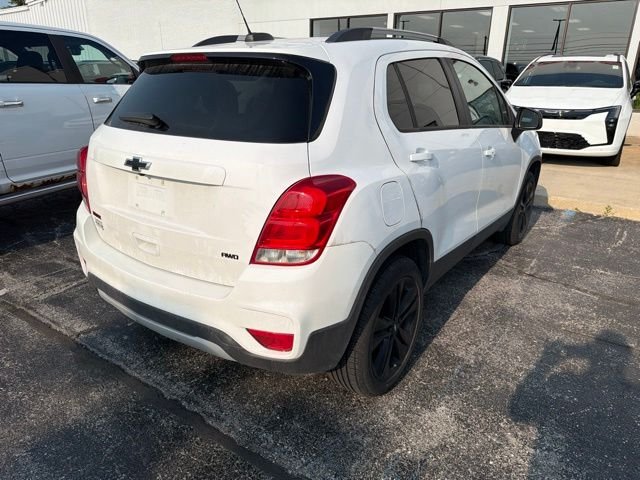Used 2020 White Chevrolet LT image 8