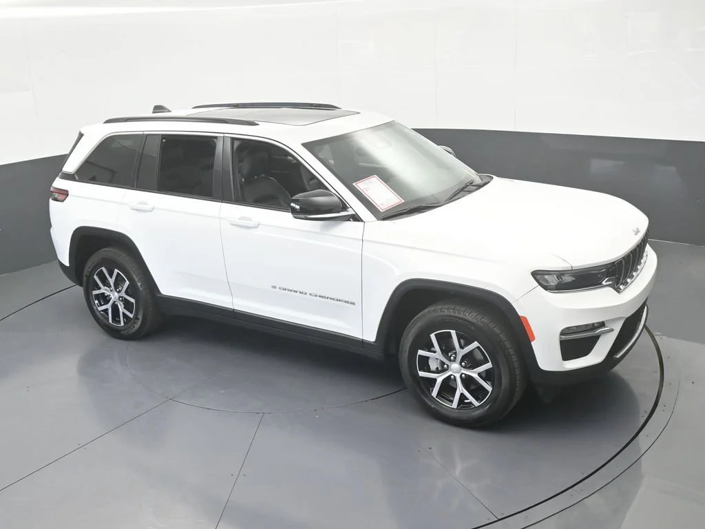 Used 2024 White Jeep Limited image 59