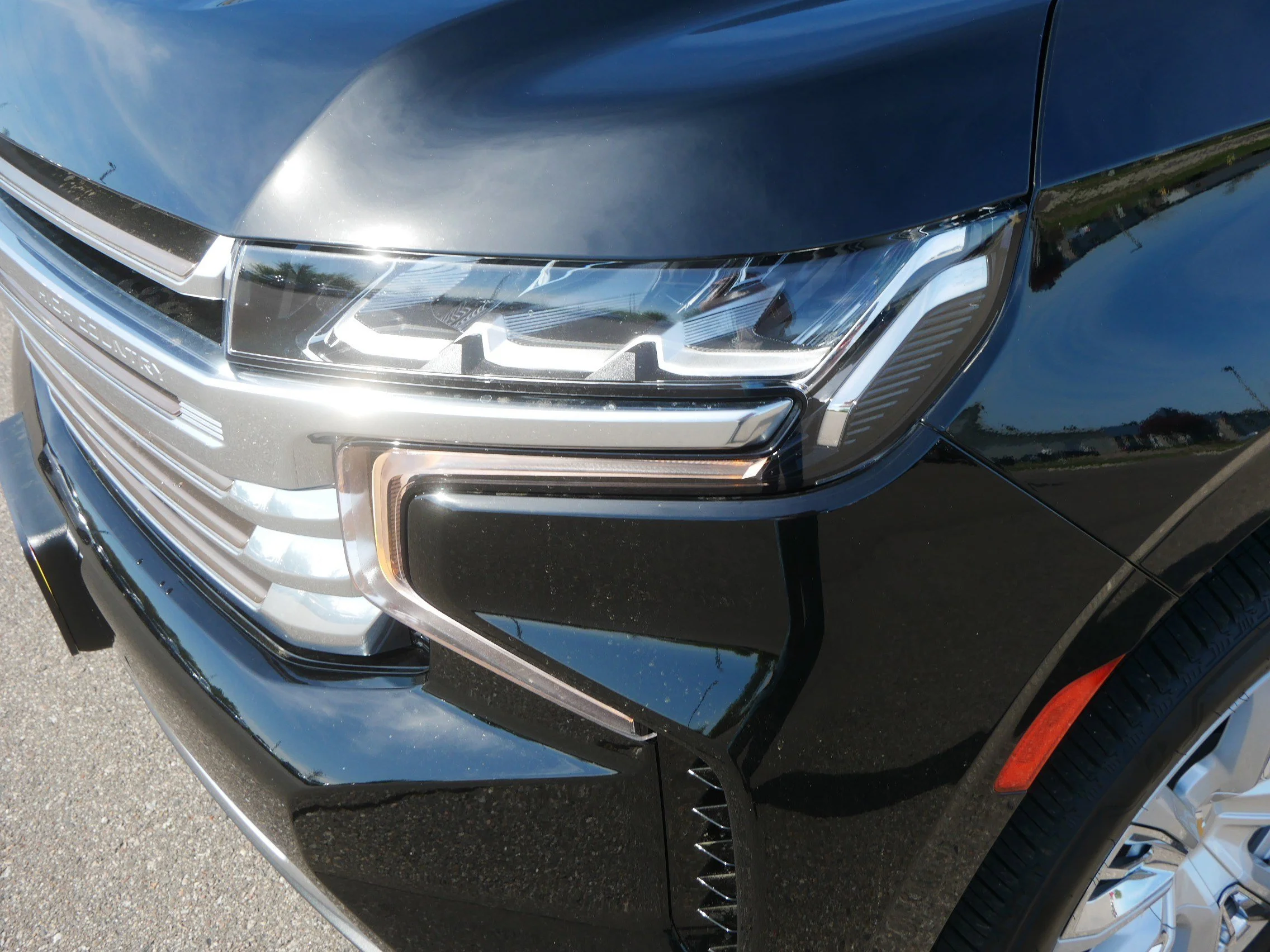 Used 2024 Black Chevrolet High Country image 22