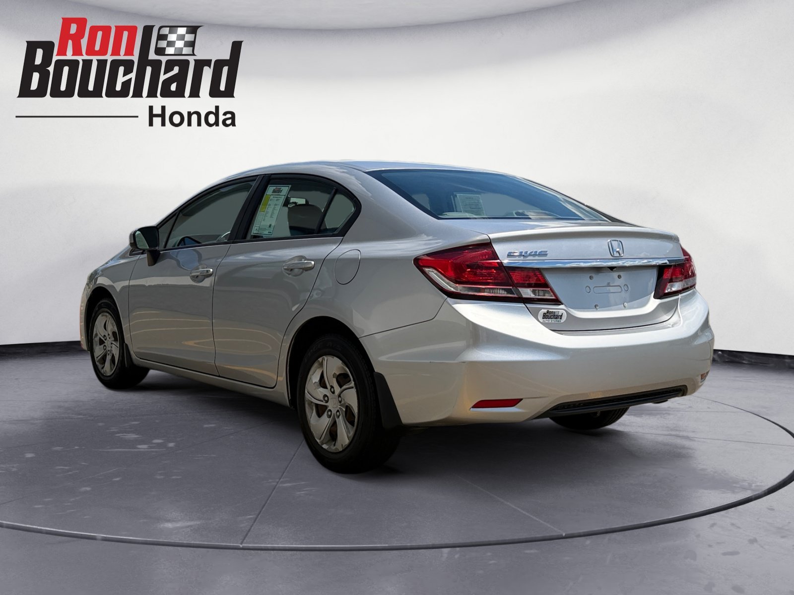 Used 2015 Silver Honda LX image 4