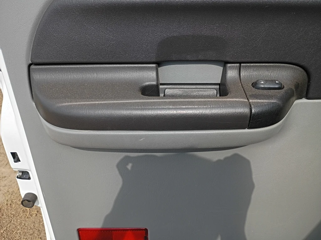 Used 2006 Oxford White Clearcoat Ford XLT image 18