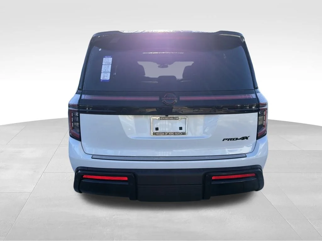 New 2026 Aspen White TriCoat / Super Black Two-tone Nissan PRO-4X® image 6