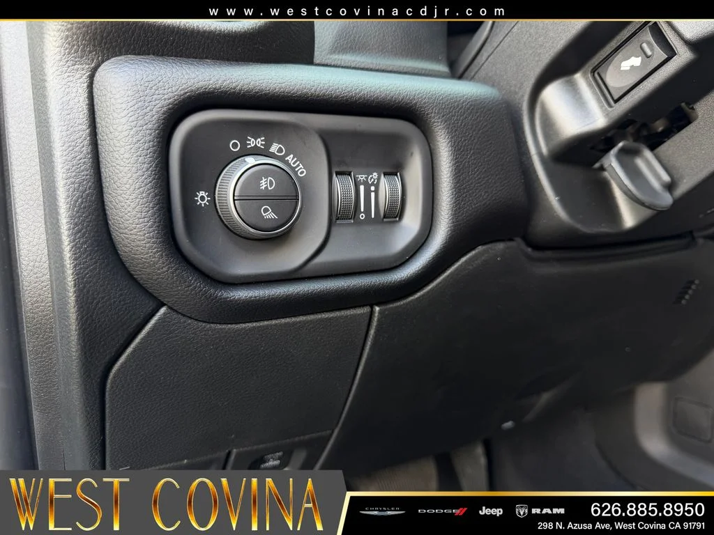New 2026 Bright White Clear-Coat Exterior Paint RAM Laramie image 19