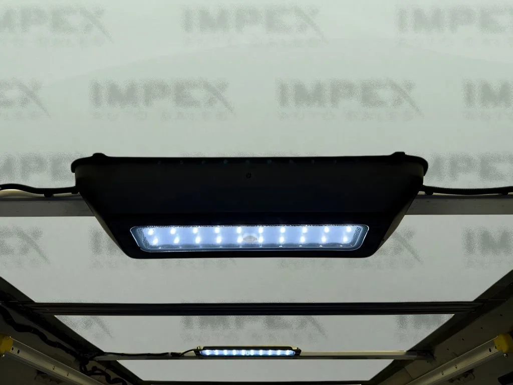 Used 2024 Oyster White BrightDrop EJY image 20