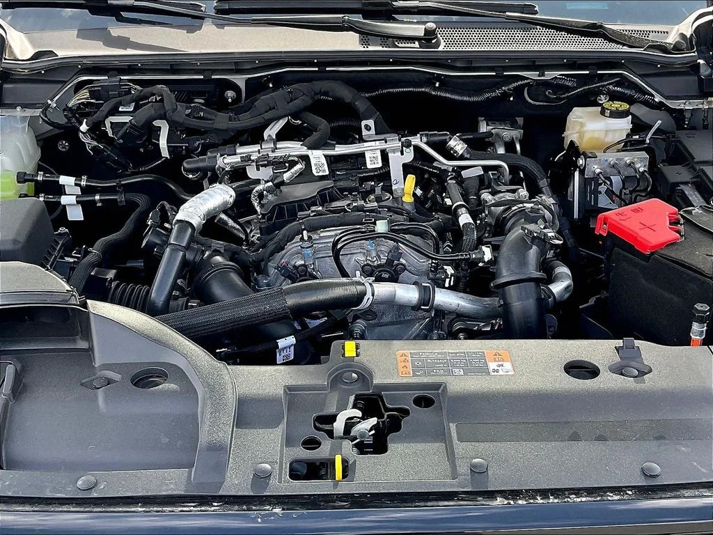 New 2026 Avalanche Ford XLT image 10