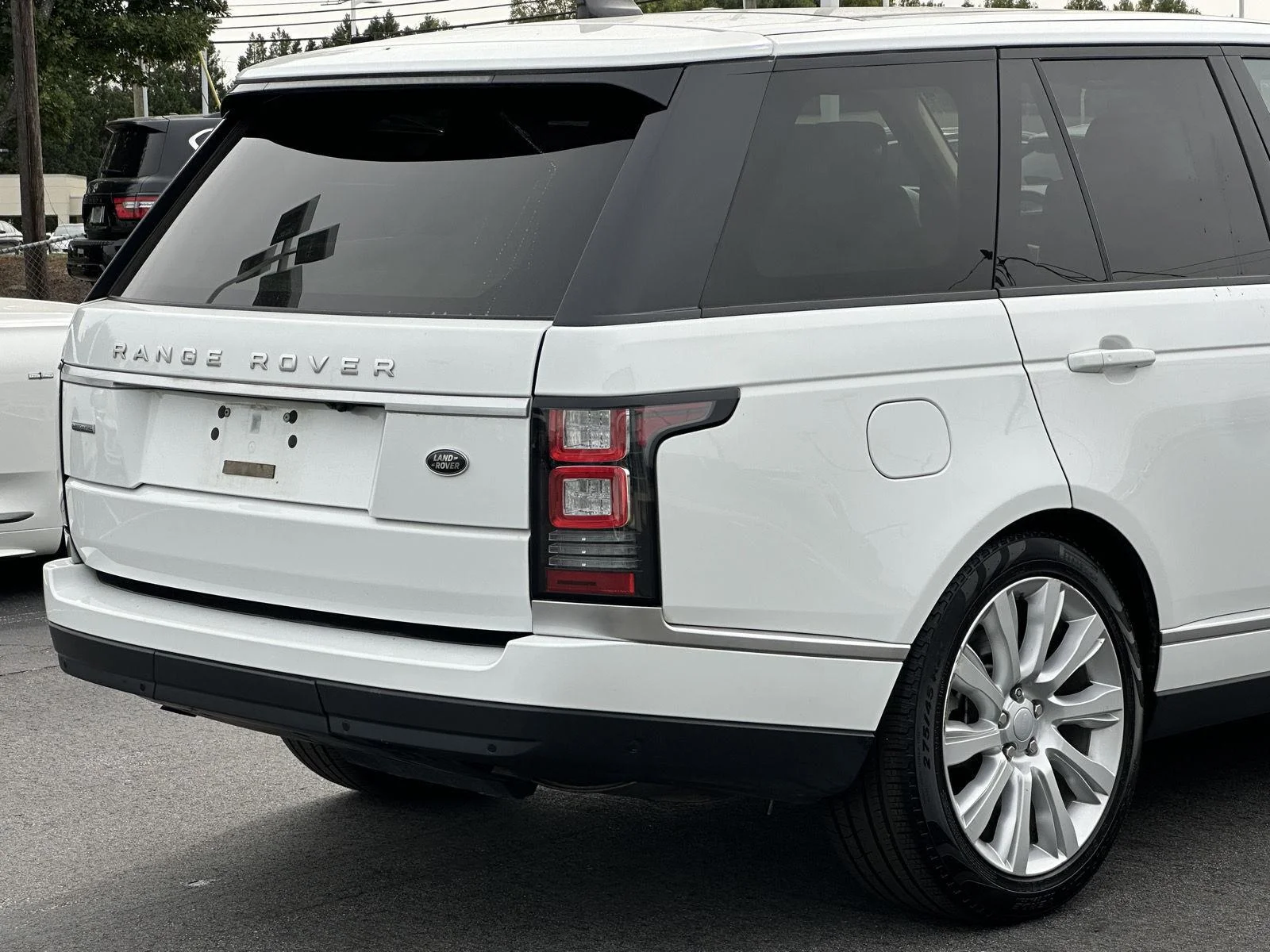 Used 2017 Fuji White Land Rover 5.0L V8 Supercharged image 48