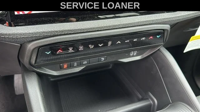 New 2026 Diamond Black Crystal Pearlcoat Jeep Laredo image 17
