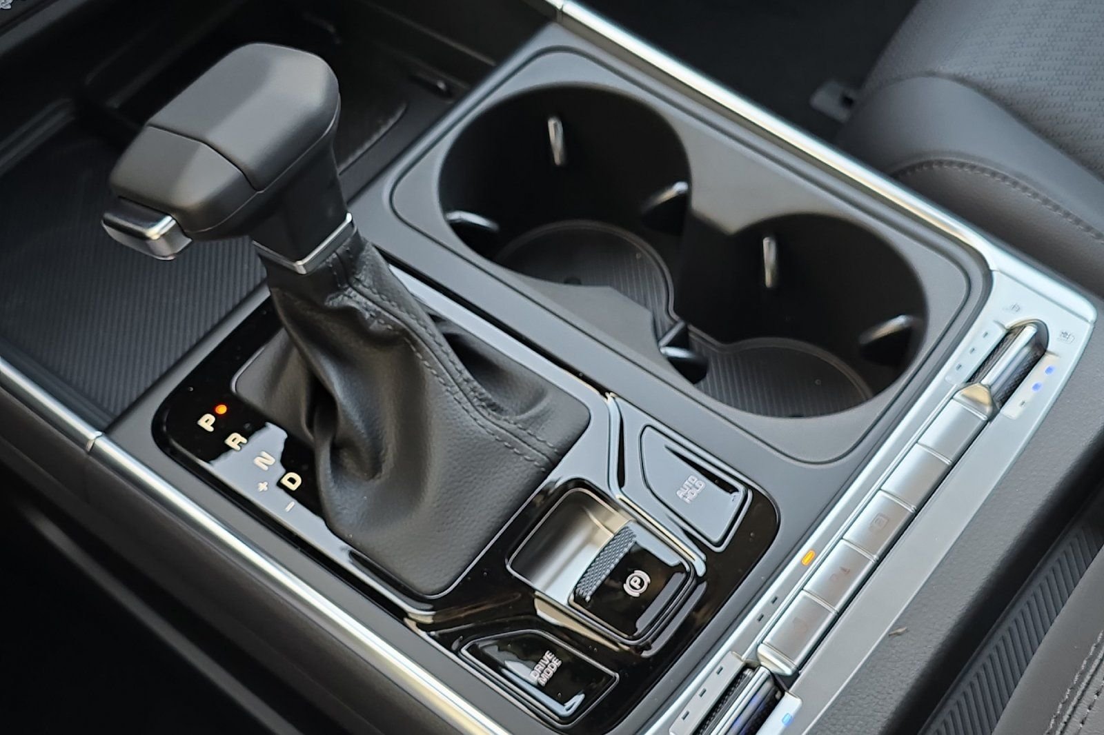 2026 Kia Carnival SX Prestige - Photo 18