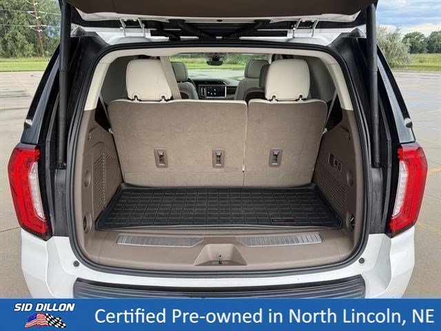Used 2022 White Frost Tricoat GMC Denali image 11