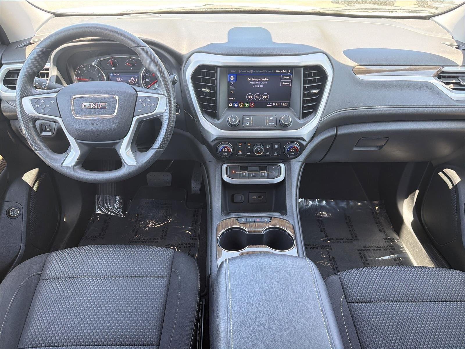 Used 2023 Summit White GMC SLE image 9