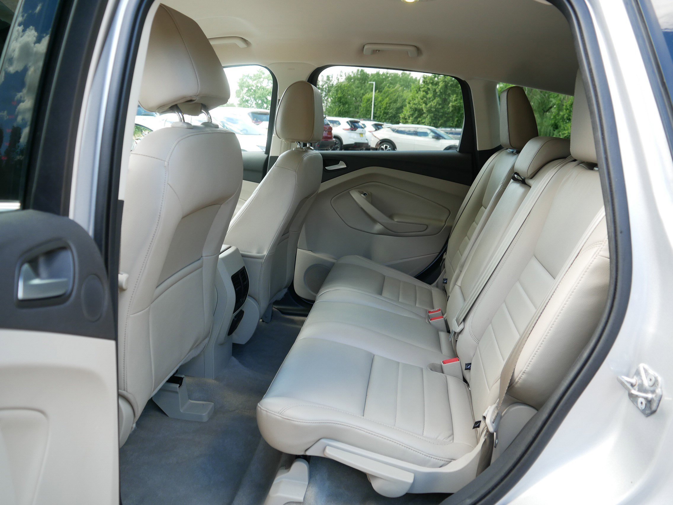 Used 2016 INGOT SILVER Ford Titanium image 35