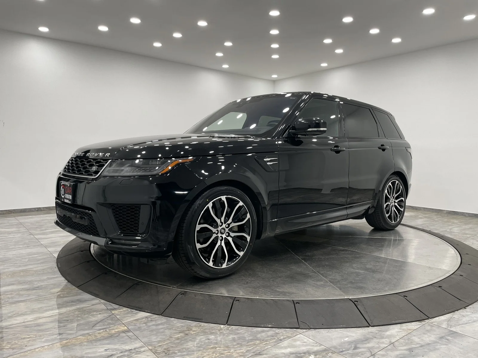 Used 2019 BLACK Land Rover HSE image 4