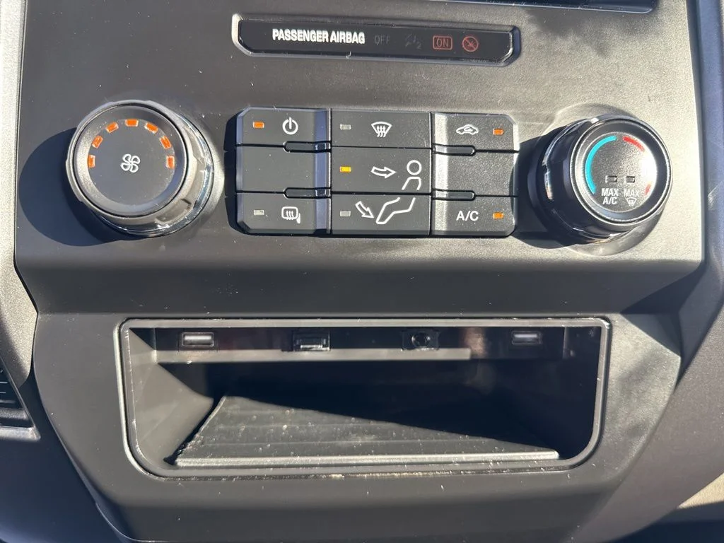 Used 2019 Magnetic Metallic Ford XLT image 27