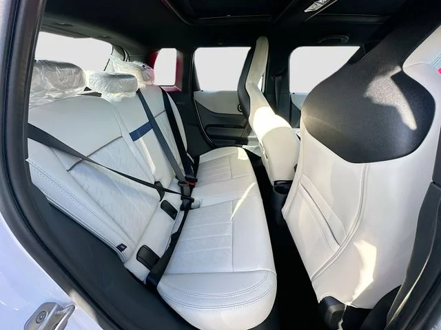 New 2026 White MINI Iconic image 22