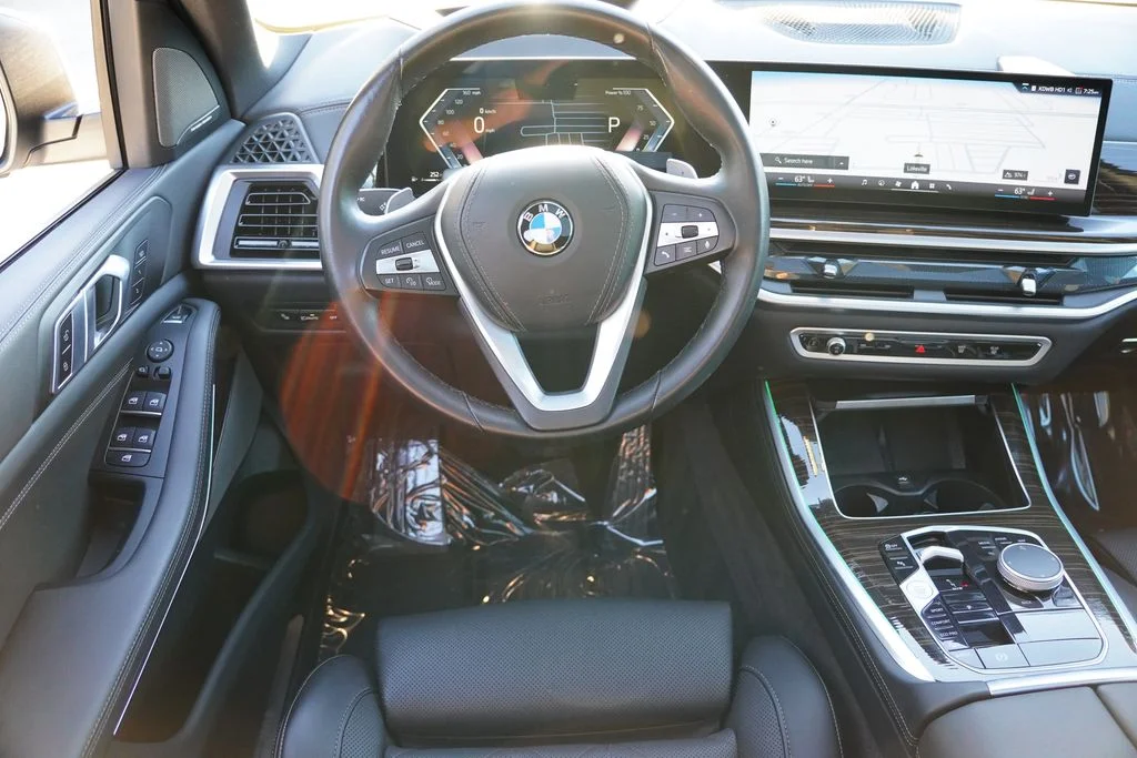 Used 2026 Alpine White BMW xDrive40i image 21