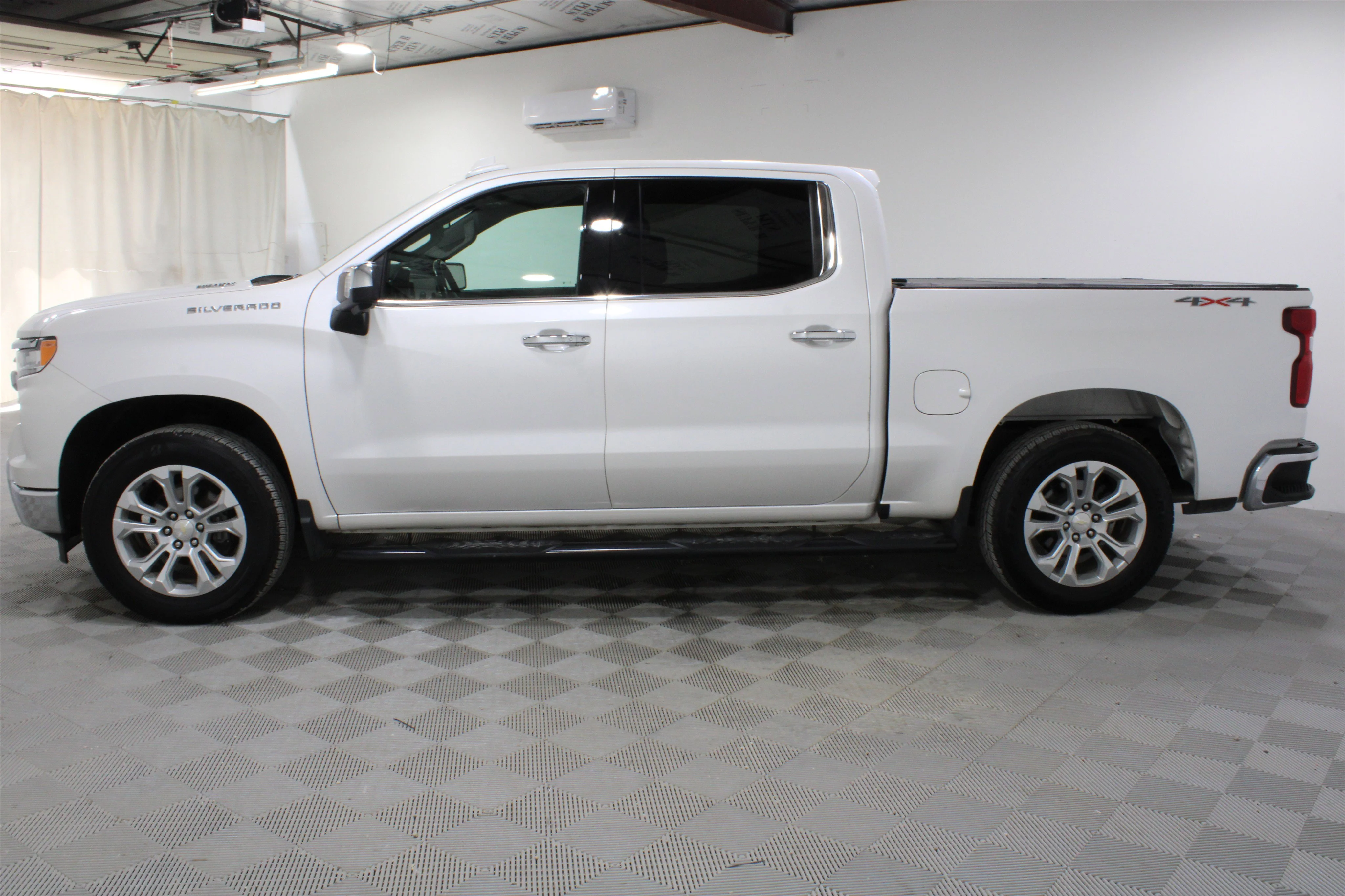 2022 Chevrolet Silverado 1500 LTZ - Photo 30