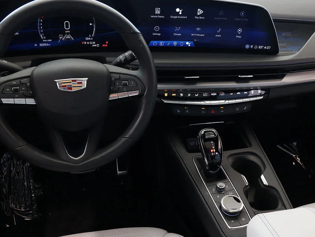 Certified Used 2024 Crystal White Tricoat Cadillac Sport image 15