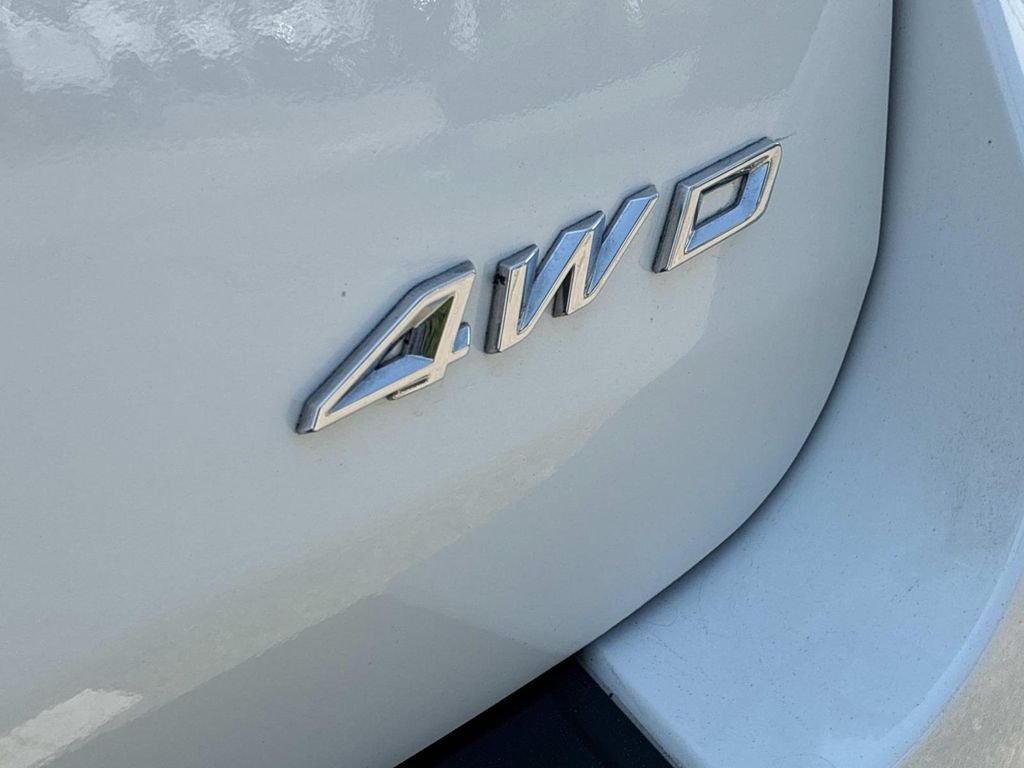Used 2023 White Ford XLT image 14